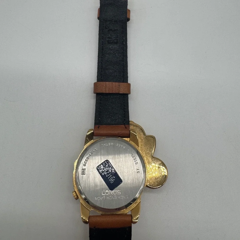 Lorus Disney Minnie Mouse Gold Tone Shaped Case Leather Watch V501-0820 need bat